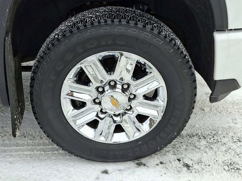 Used 2024 Chevrolet Silverado 2500 High Country w/ High Country Premium Package image 8