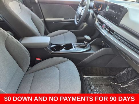 Used 2025 Kia K4 FWD image 30