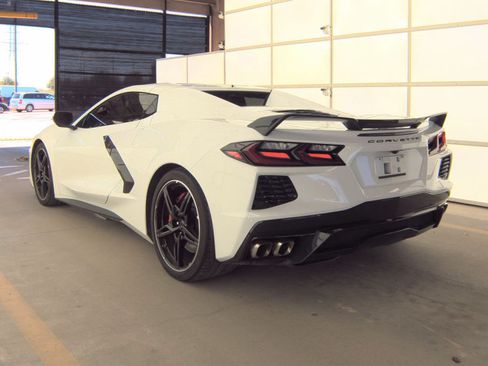 Used 2023 Chevrolet Corvette Stingray Preferred Conv w/ Z51 Performance Package RWD image 3