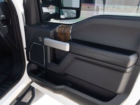 Used 2019 Ford F150 Lariat w/ Trailer Tow Package AWD/4WD image 34