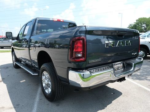 Used 2026 RAM 2500 Big Horn AWD/4WD image 9