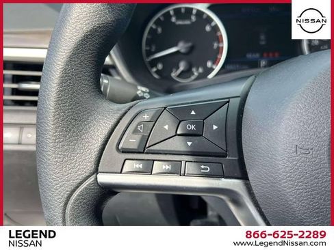 Used 2023 Nissan Altima 2.5 SV FWD image 22