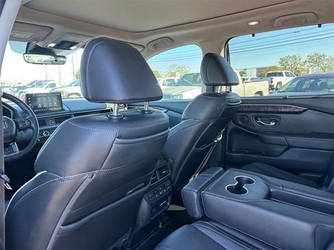 Used 2023 Honda Pilot Elite image 30