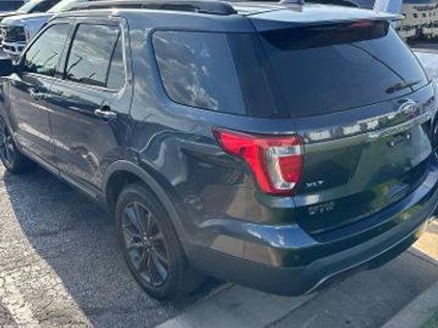 Certified 2017 Ford Explorer XLT w/ Equipment Group 202A AWD/4WD image 4