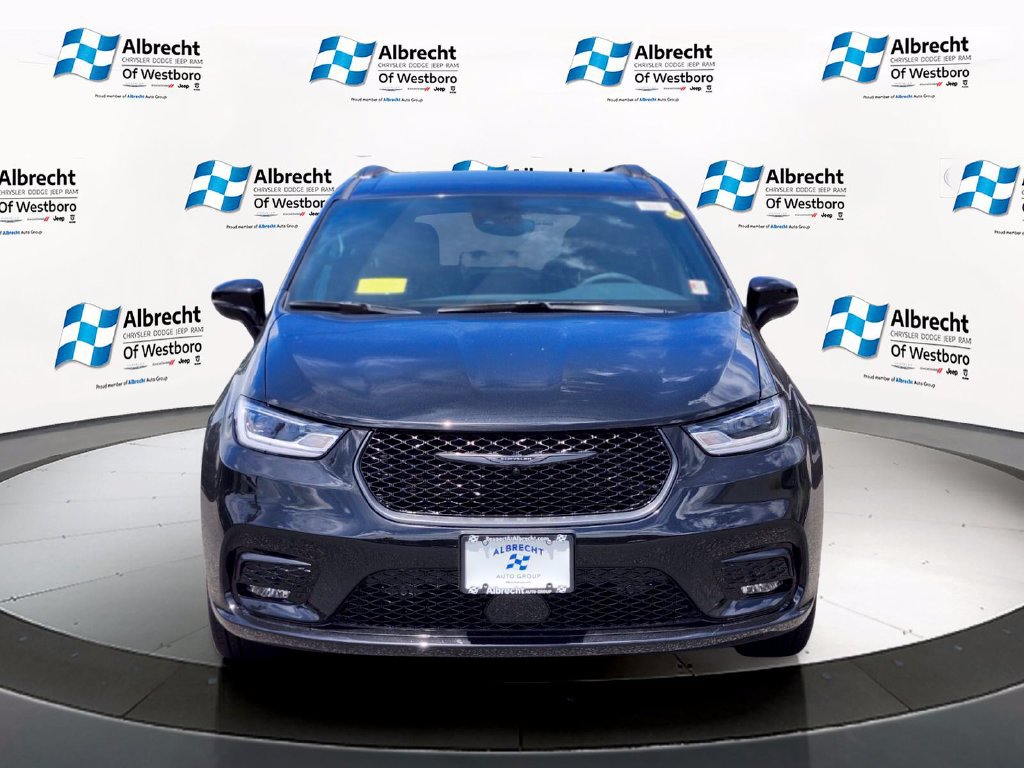 New 2026 Chrysler Pacifica Select w/ S Appearance Package AWD/4WD image 8