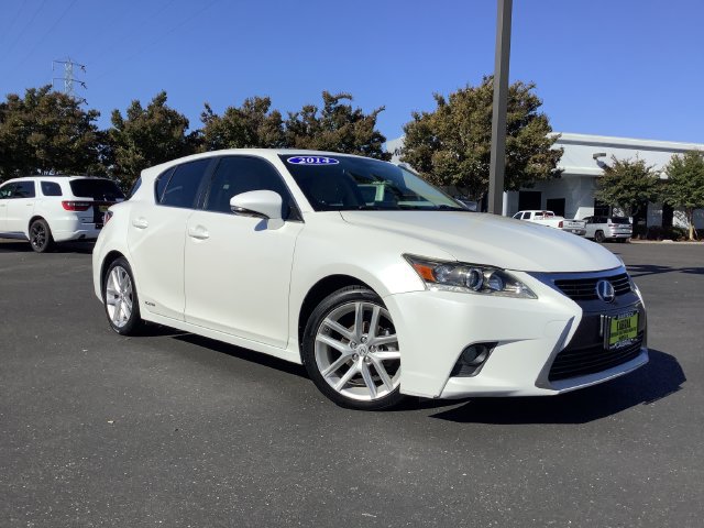 Used 2014 Lexus CT 200h FWD image 2