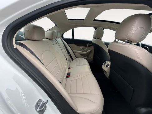 Used 2019 Mercedes-Benz C 300 4MATIC Sedan image 23