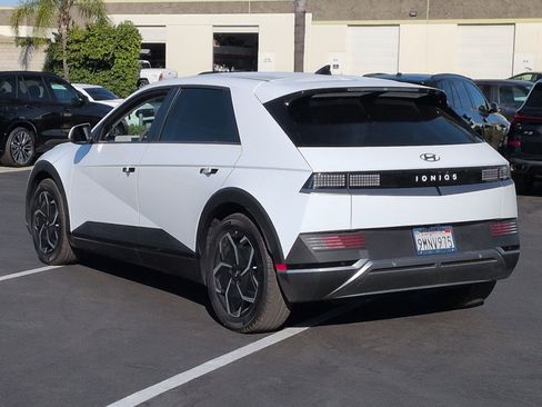 Used 2024 Hyundai Ioniq 5 SEL image 8