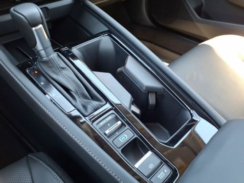 Used 2025 Honda Accord Touring image 19