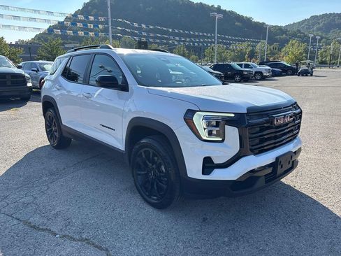 Used 2026 GMC Terrain Elevation w/ Elevation Premium Package AWD/4WD image 7