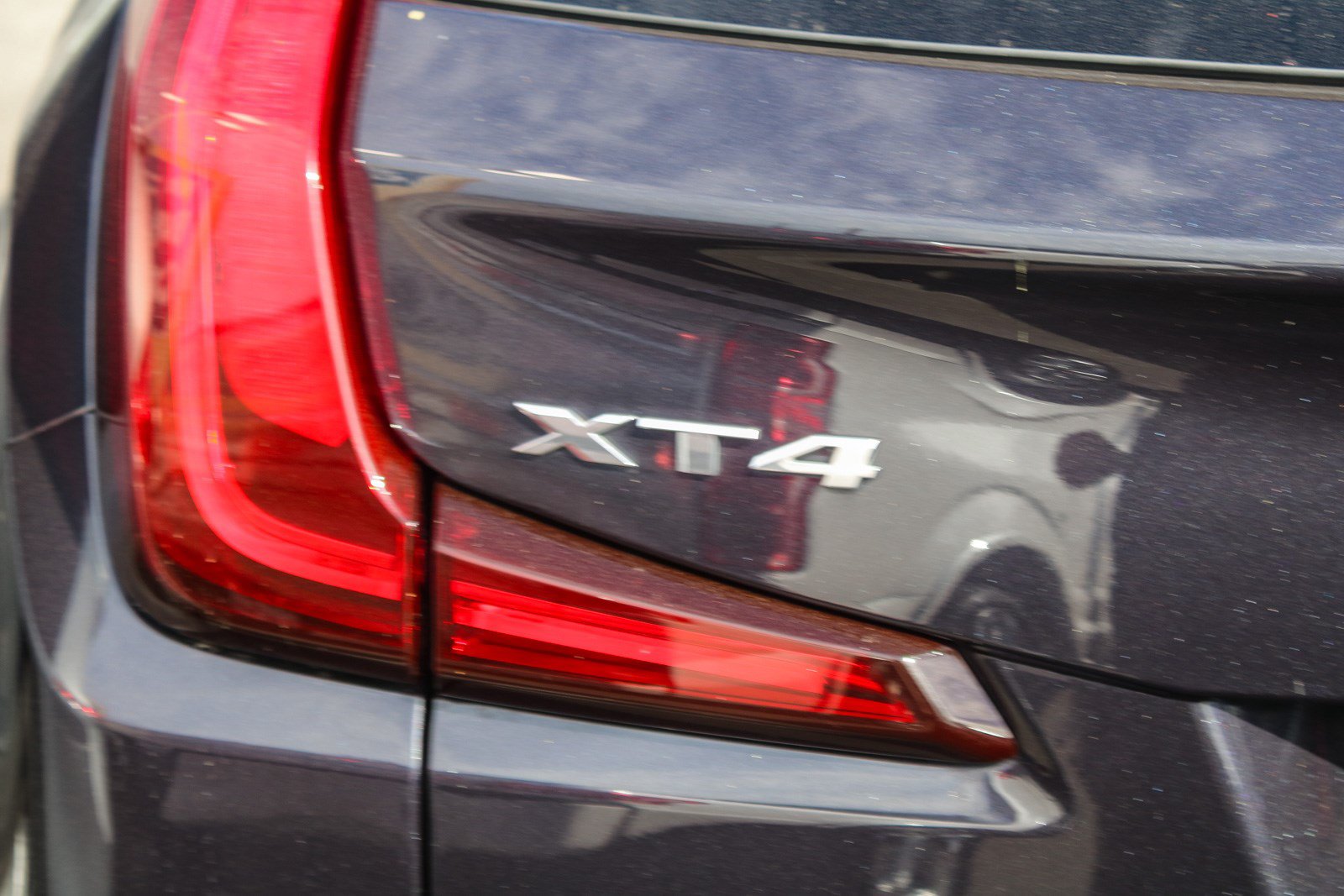 Used 2023 Cadillac XT4 Premium Luxury FWD image 14