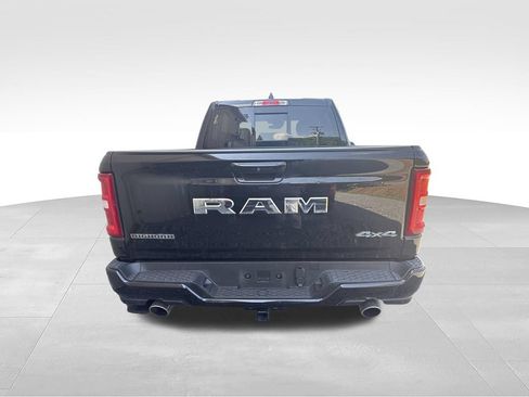 Used 2025 RAM 1500 Big Horn AWD/4WD image 8