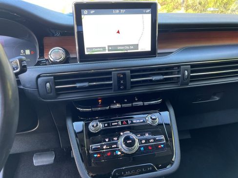 Used 2021 Lincoln Corsair Reserve w/ Equipment Group 201A AWD/4WD image 25