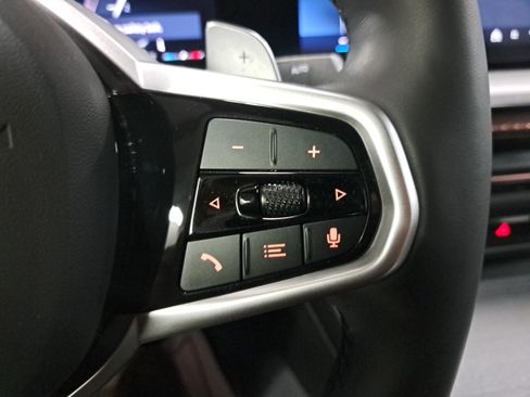 Certified 2025 BMW 330i Sedan w/ M Sport Package image 19