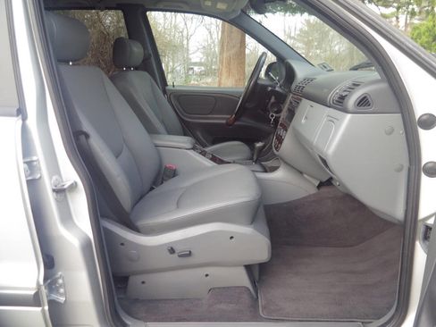 Used 1998 Mercedes-Benz ML 320 4MATIC image 18