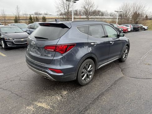 Used 2017 Hyundai Santa Fe Sport image 3