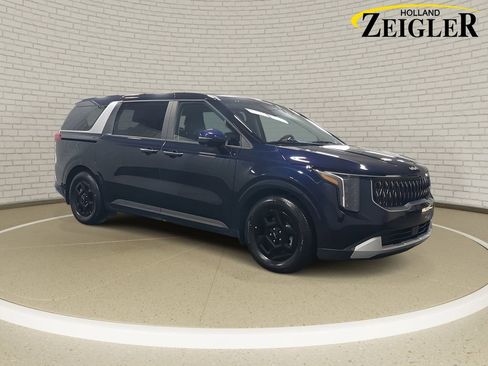 New 2026 Kia Carnival LXS image 3