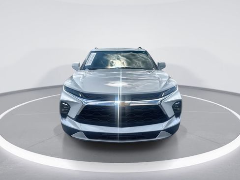 Used 2024 Chevrolet Blazer LT FWD image 3