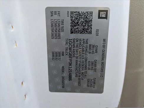 Used 2019 Chevrolet Express 2500 Extended w/ Driver Convenience Package image 19