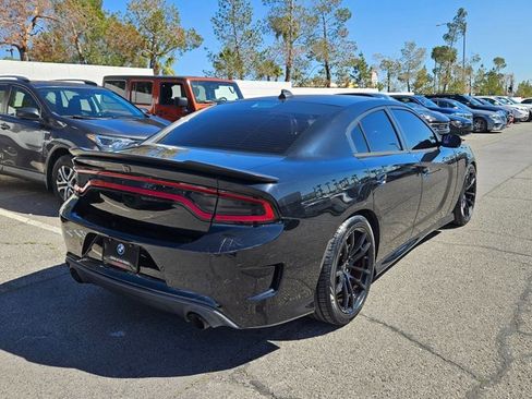 Used 2018 Dodge Charger R/T image 5