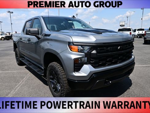 New 2026 Chevrolet Silverado 1500 Custom Trail Boss AWD/4WD image 1