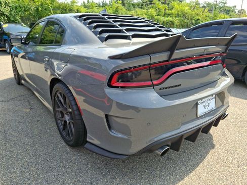 Used 2019 Dodge Charger Scat Pack w/ Plus Group RWD image 4