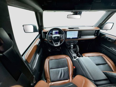 Used 2024 Ford Bronco Outer Banks image 22