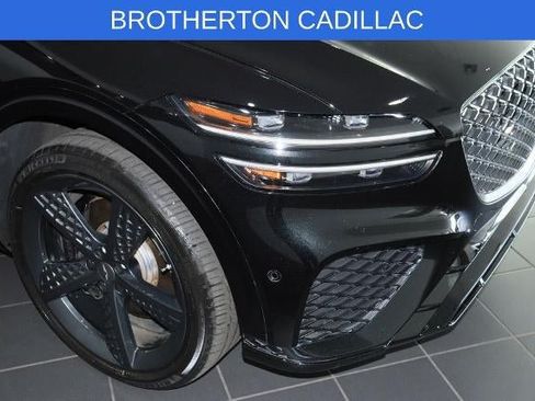 Used 2023 Genesis GV70 2.5T w/ Sport Prestige Package AWD/4WD image 13