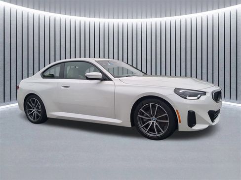 Certified 2024 BMW 230i Coupe w/ Convenience Package image 3