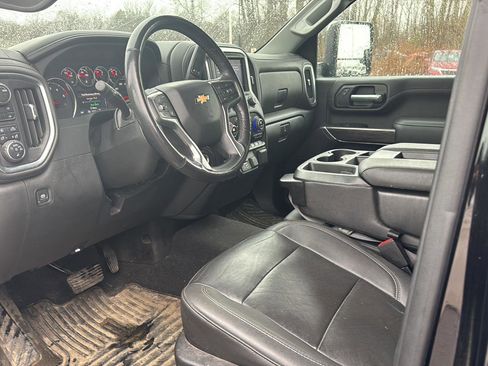 Used 2022 Chevrolet Silverado 2500 LTZ w/ Gooseneck/5TH Wheel Package image 13