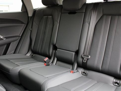 Used 2025 Audi Q5 Prestige image 21