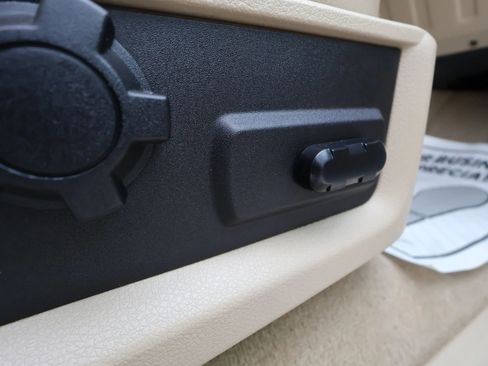 Used 2008 Ford F250 Lariat image 28