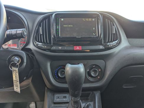 Used 2018 RAM ProMaster City Tradesman image 15