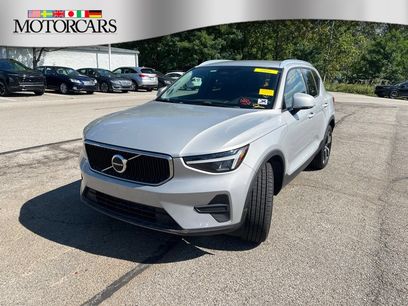 Used 2023 Volvo XC40 B5 Core