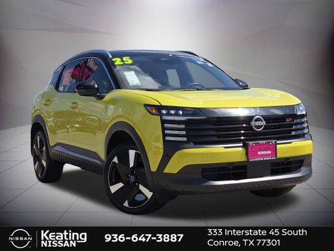 Certified 2025 Nissan Kicks SR FWD image 3
