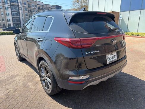 Used 2020 Kia Sportage S w/ S Premium Package image 6