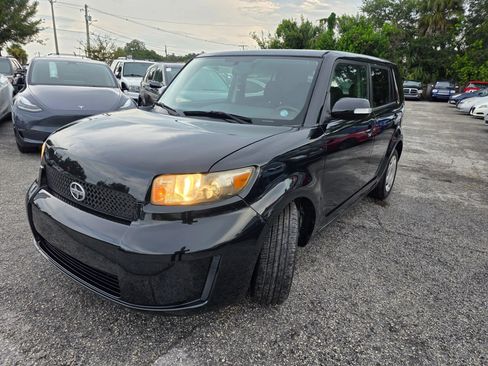 Used 2009 Scion xB FWD image 3