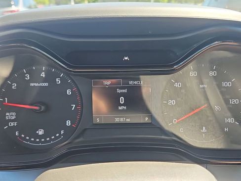 Used 2024 Chevrolet Trax LS w/ LS Convenience Package FWD image 16