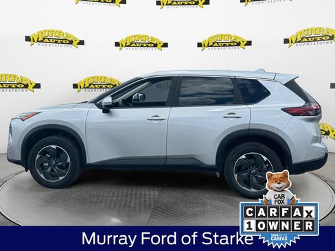 Used 2024 Nissan Rogue SV AWD/4WD image 2