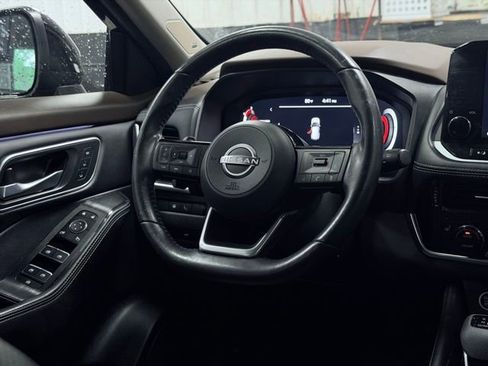 Used 2023 Nissan Rogue Platinum w/ Platinum Premium Package AWD/4WD image 25