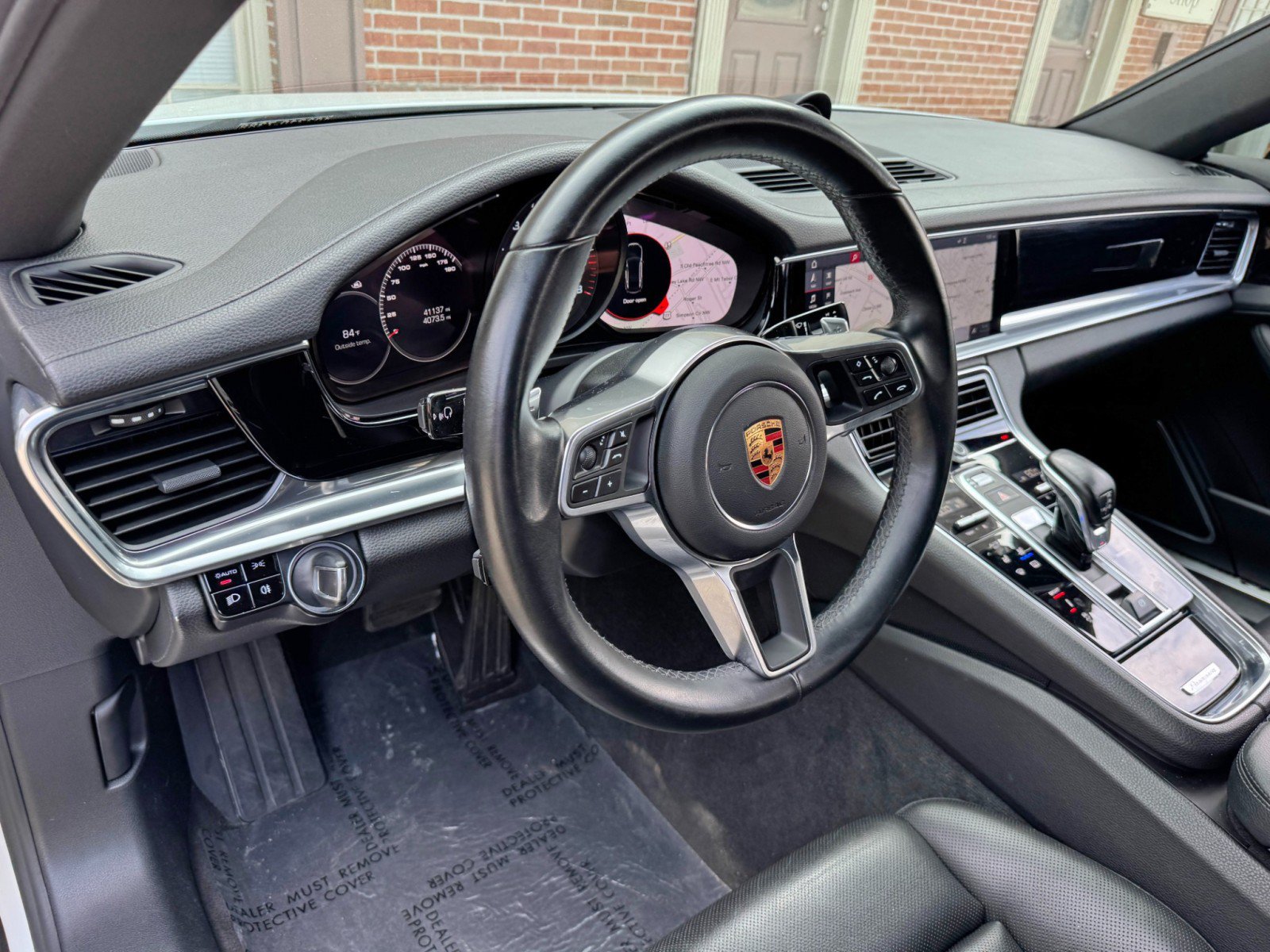 Used 2018 Porsche Panamera image 14