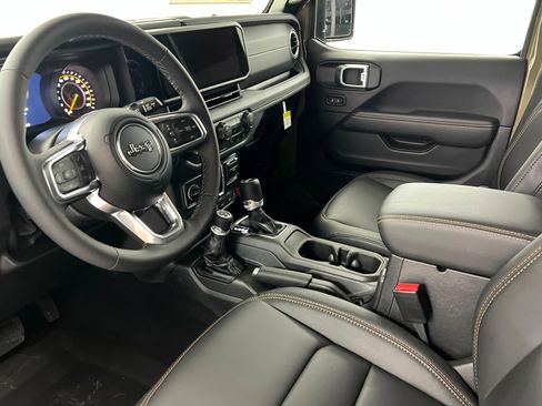 New 2026 Jeep Wrangler Unlimited Sahara w/ Safety Group AWD/4WD image 15