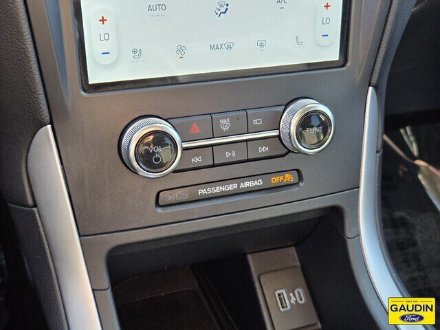 Certified 2024 Ford Edge SEL w/ Convenience Package AWD/4WD image 23