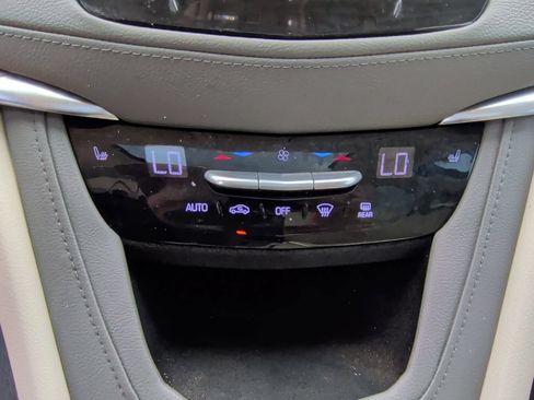 Used 2017 Cadillac XT5 Luxury w/ Driver Awareness Package FWD image 27