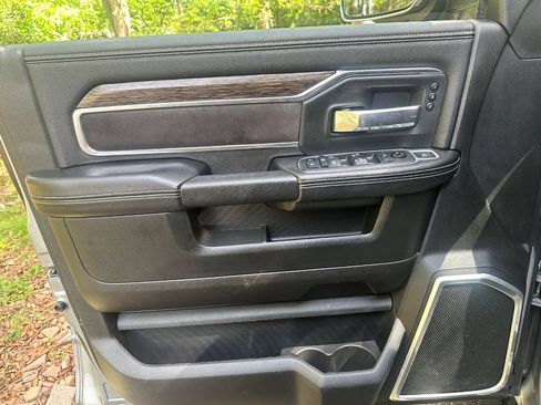 Used 2019 RAM 3500 Laramie AWD/4WD image 14