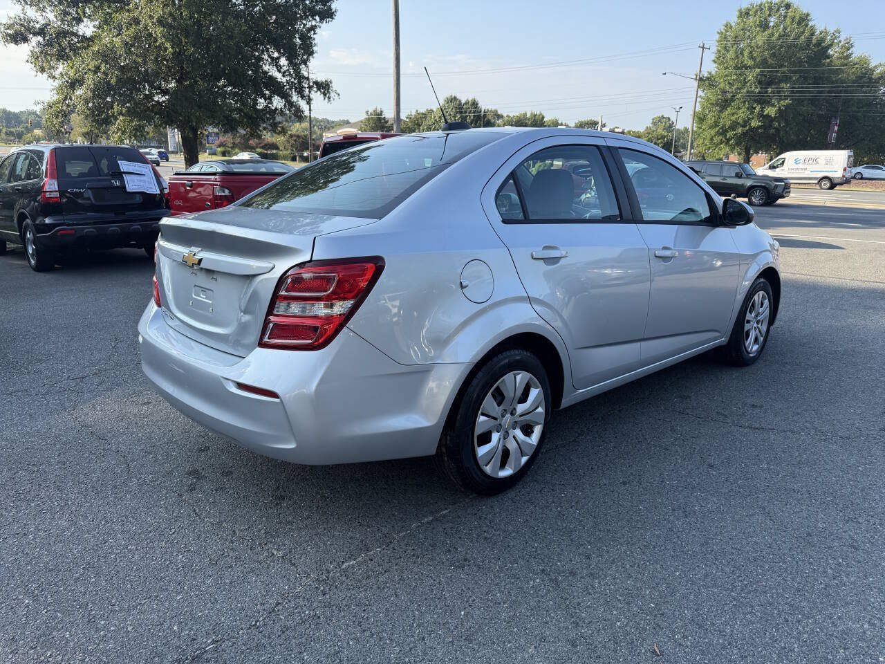 Used 2017 Chevrolet Sonic LS FWD image 5