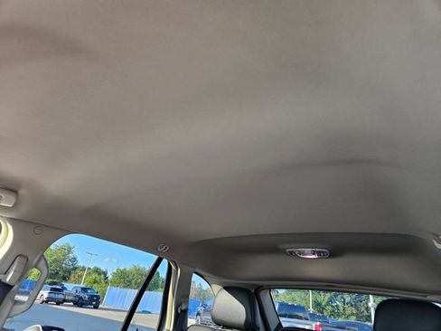 Used 2014 Lincoln MKX FWD w/ Equipment Group 101A image 7