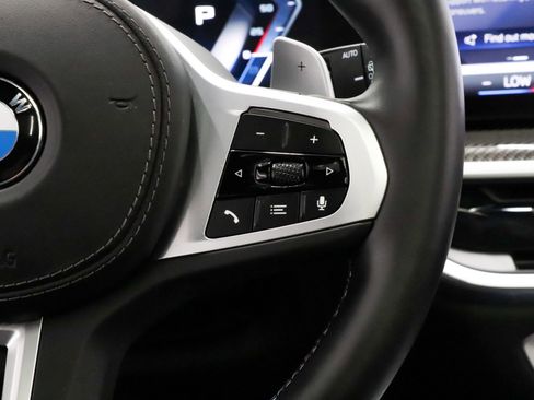 Used 2025 BMW X7 M60i image 43