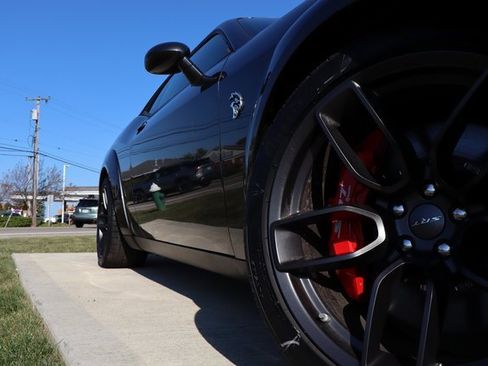 Used 2023 Dodge Challenger SRT Hellcat Widebody image 2