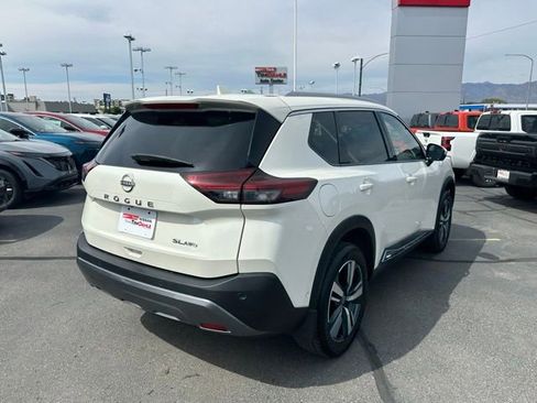 Used 2023 Nissan Rogue SL AWD/4WD image 11